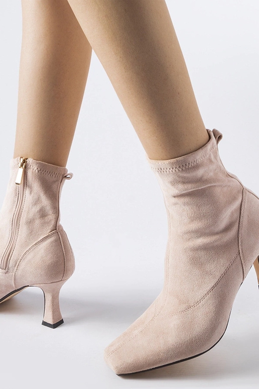 Rozā zempapēžu puszābaki Lucerne