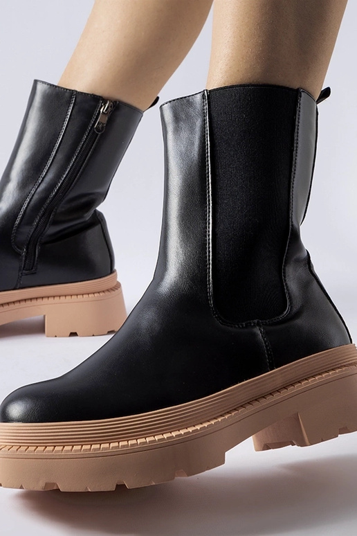 Melni puszābaki ar gaiši rozā zoli...