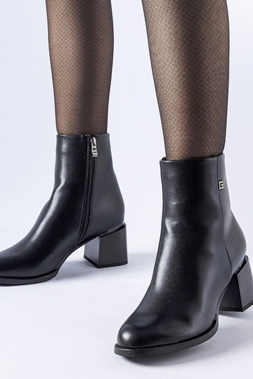 Melni Fleurette siltināti...