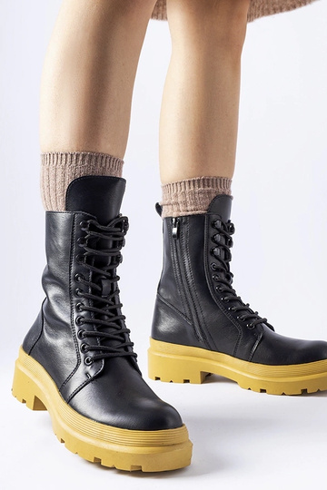 Quennie melni darba apavi...