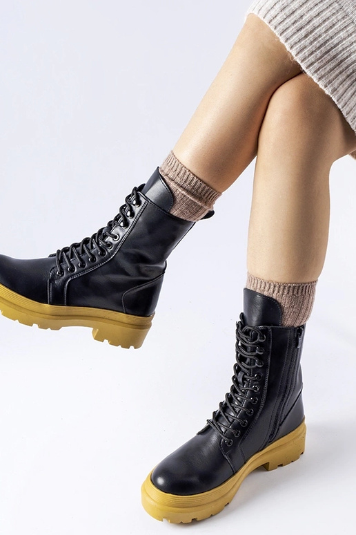 Quennie melni darba apavi uz...