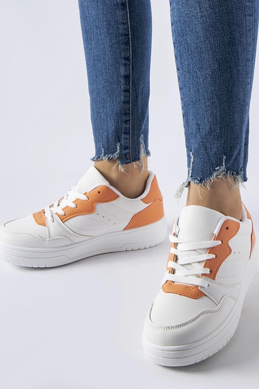 Baltas kurpes ar oranžu akcentu Fournie