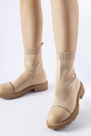 Brūnas zeķu botītes ar...