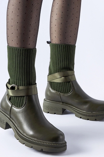 Tumši zaļas zeķu siltinātas...