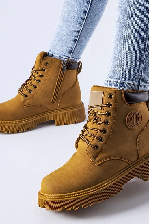 Klasiski brūni siltināti zābaki Tricase