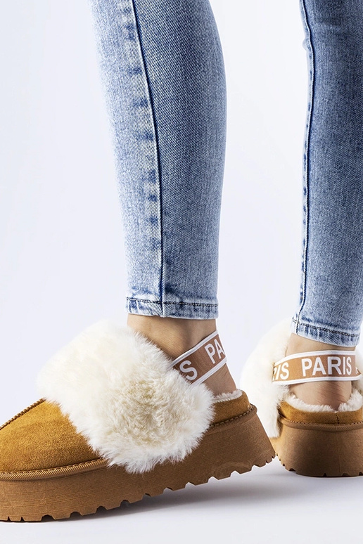 Brūnas čības ar elastīgu un gaišu...