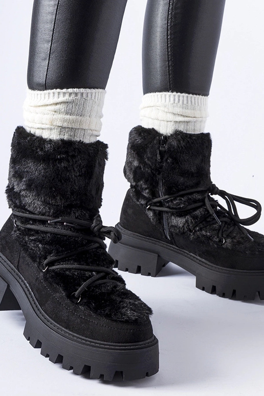 Melni zābaki ar dekoratīvu kažokādu...