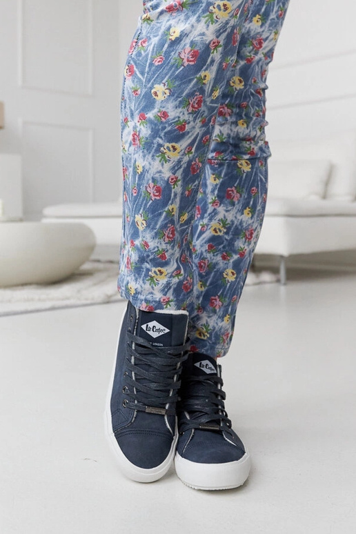 Tumši zili tenisi Lee Cooper...