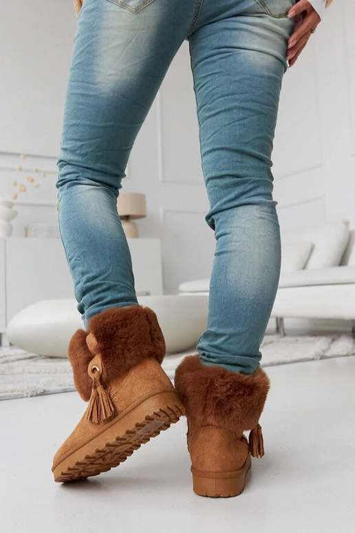 Geradino sniega zābaki ar brūnu kažokādu