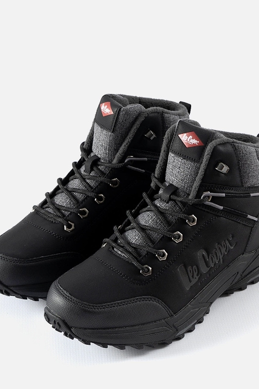 Melni izolēti vīriešu pārgājienu...