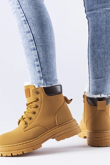 Brūnās siltinātās zābaki... 2