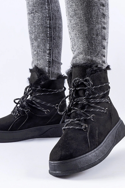 Melni Rancourt platformas sniega zābaki