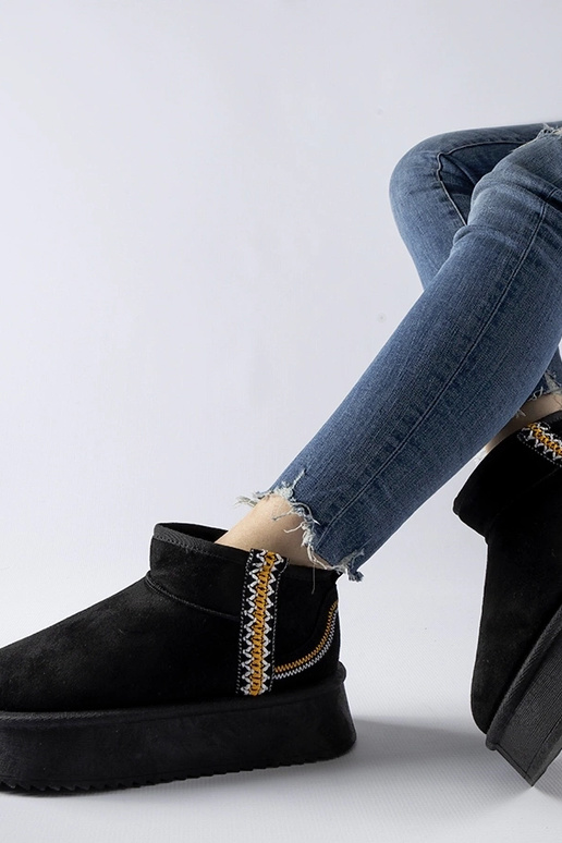 Melni Scavi platformas sniega zābaki