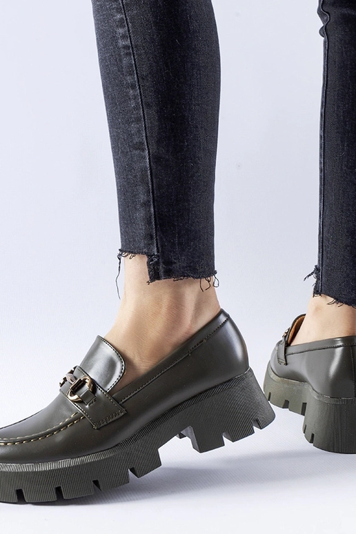 Zaļie klaipi ar sprādzi Cerzeto