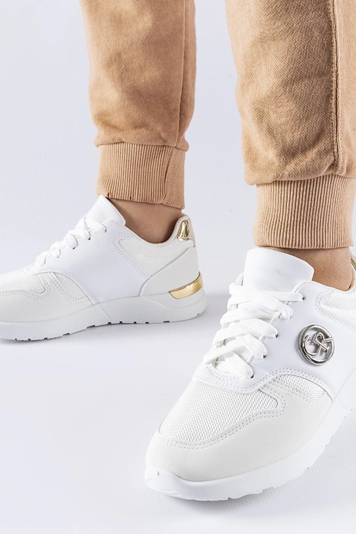 Almenno baltas sporta kedas