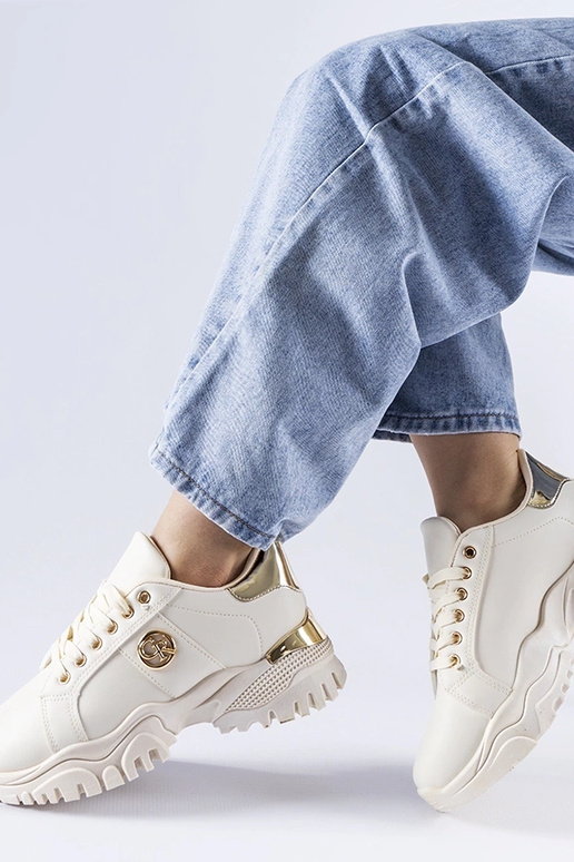 Bēšas kedas ar masīvu Arpaia zoli