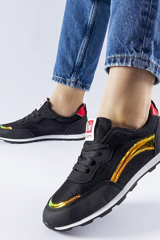 Melnas Caviour sporta kedas