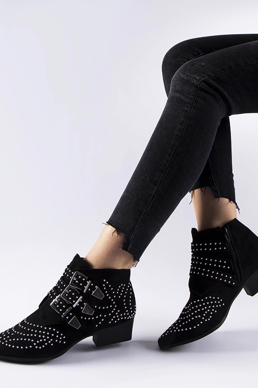 Melni dekoratīvi puszābaki ar zemu...