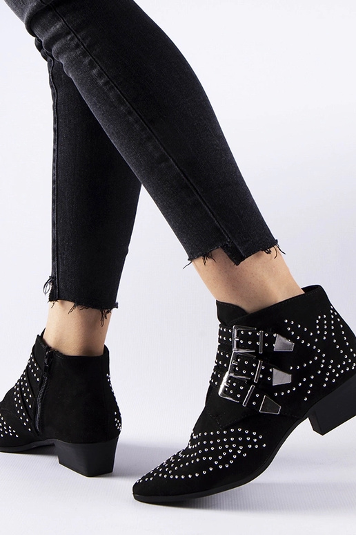 Melni dekoratīvi puszābaki ar zemu...