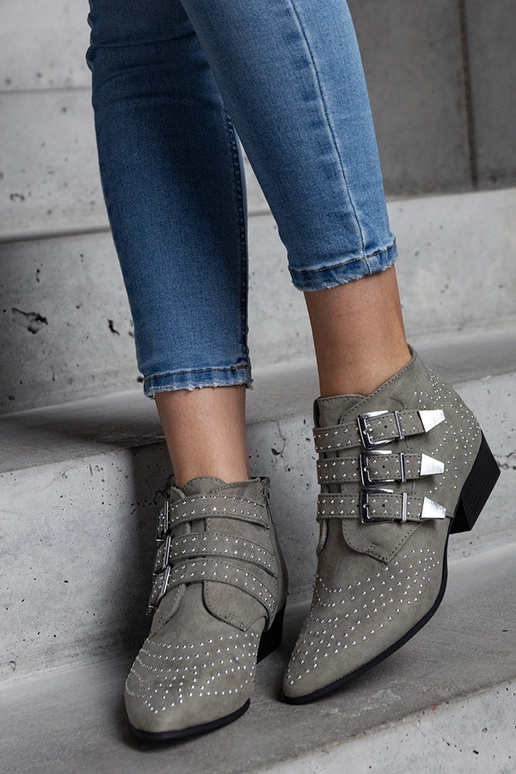 Zaļi dekoratīvi puszābaki ar zemu...