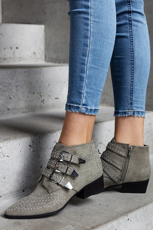 Zaļi dekoratīvi puszābaki ar zemu...