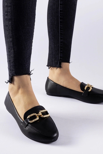 Melni mokasīni ar sprādzi...