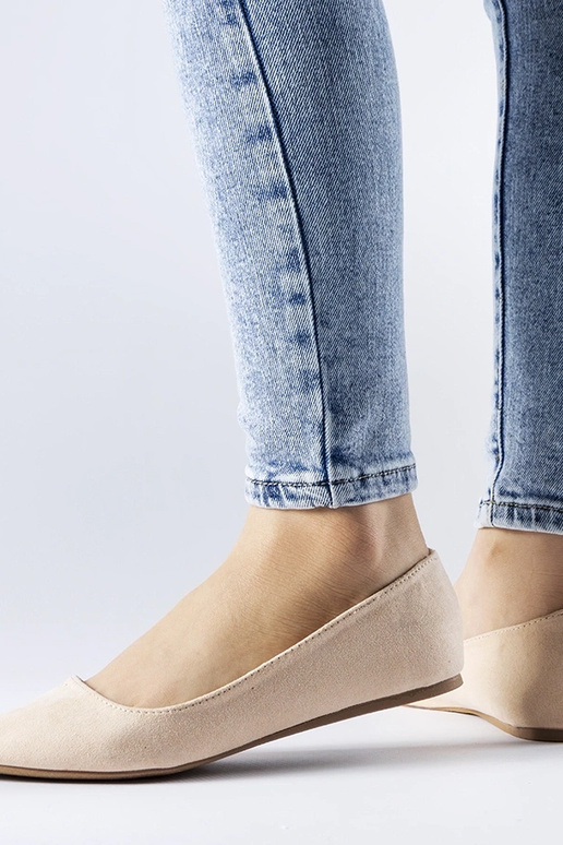 Bēša spicu purngalu balerīnas Riv Bēša spicu purngalu balerīnas Riv