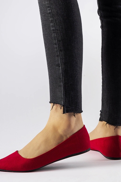 Sarkano smailo pirkstu balerīnas Riv Sarkano smailo pirkstu balerīnas Riv