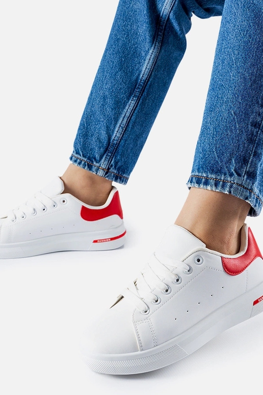 Leland sarkanas un baltas kedas Leland sarkanas un baltas kedas