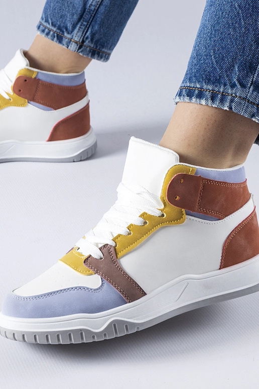 Elizabetes purpursarkanās čības