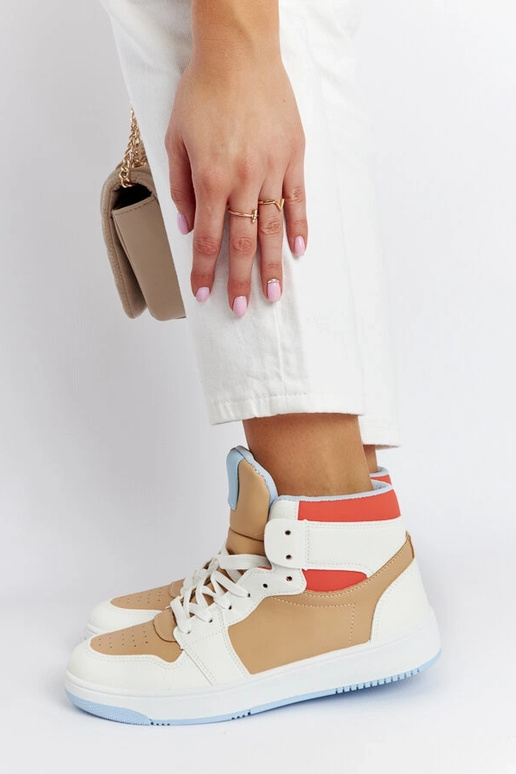 Eagan baltas un smilškrāsas kedas ar...