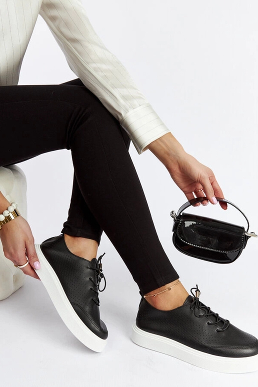 Laytonville melnas perforētas kedas