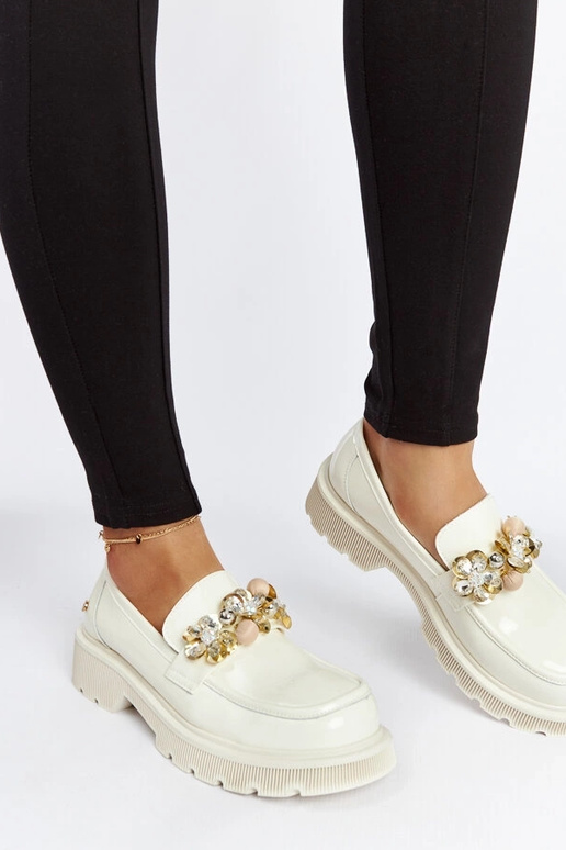 Beige lakoti ādas mokasīni GOE NN2N4202