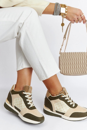 Green Chestnut Wedge kedas