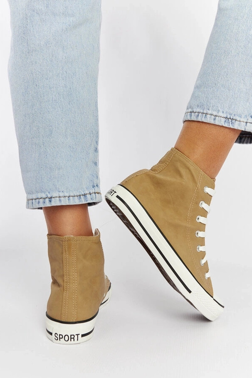 Brūnas kedas ar augstu augšdaļu Efren