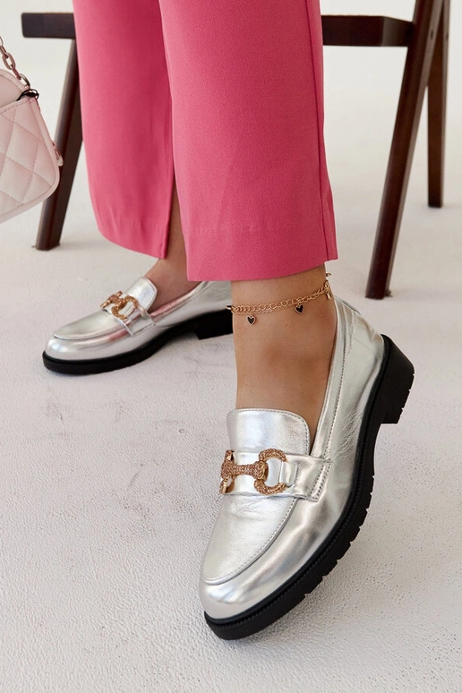 Aleynas sudraba mokasīni ar ciroņiem