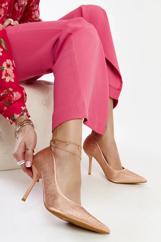 Gaiši rozā Liena augstpapēžu kurpes