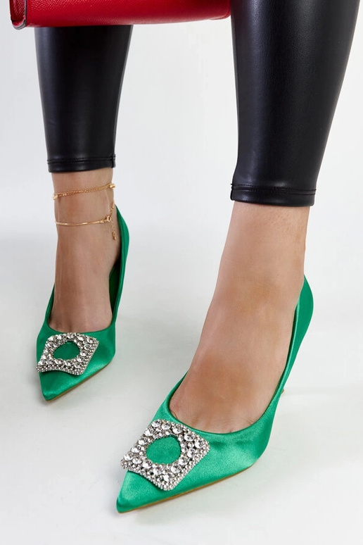 Zaļi stileti ar satīna apdari ar...