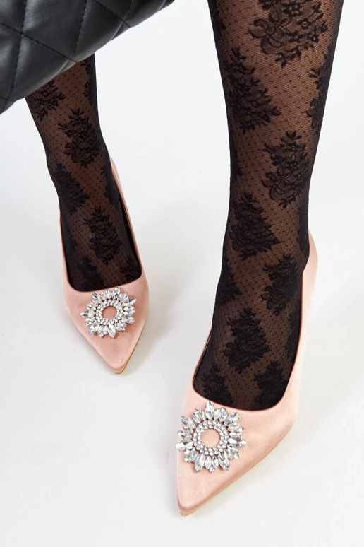 Bēši satīna apdares stileti ar...