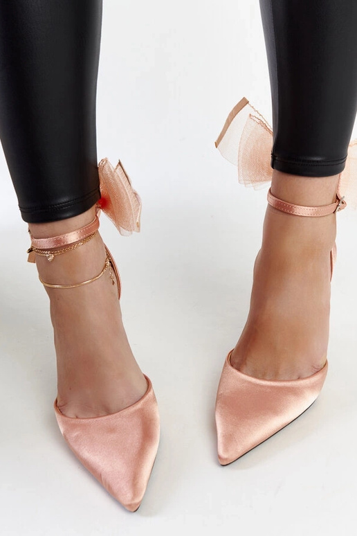 Ilaysa gaiši rozā tauriņu papēži