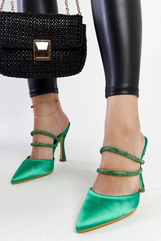 Zaļie Raffaelina augstpapēžu mūļi