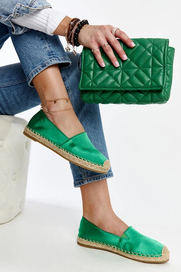 Caithlin Green Glitter... 2
