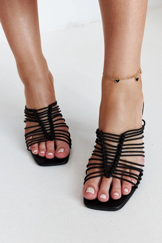 Melnas sieviešu flip-flops ar augstu...