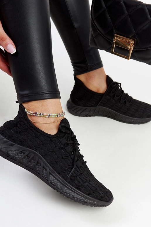 Melni materiāla sporta apavi Milena