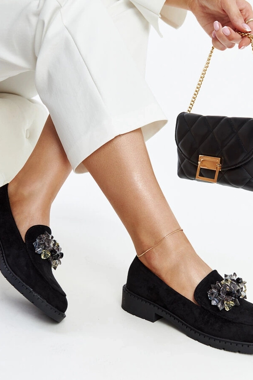 Melni zamšādas klaipi ar Zemzem...