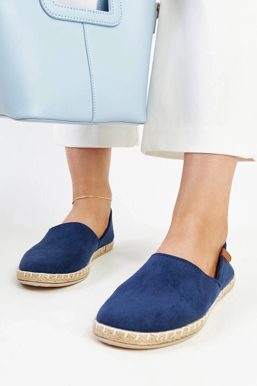 Tumši zilas Gimja kedas