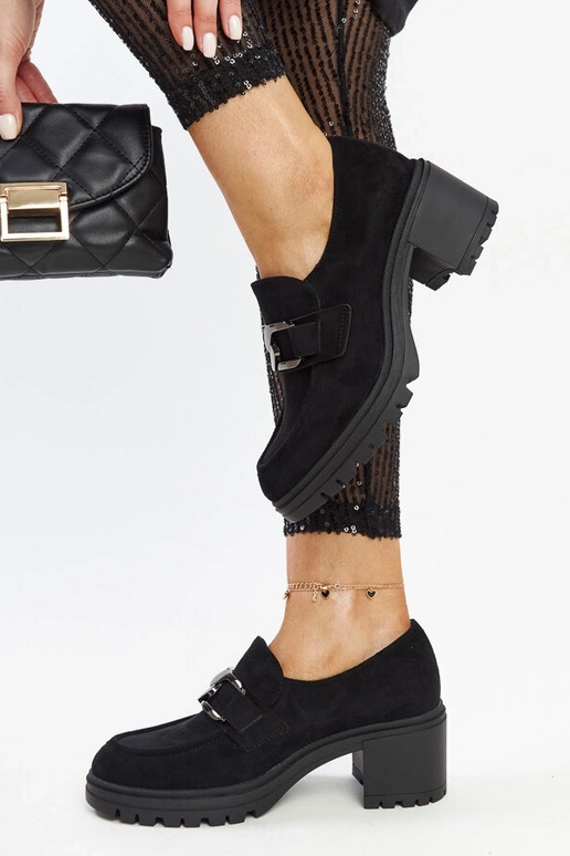 Melnas puszābaki ar ādas ieliktni...