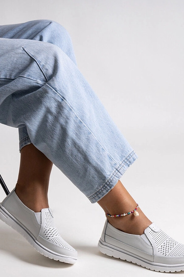 Gaiši pelēki ādas puszābaki... 2