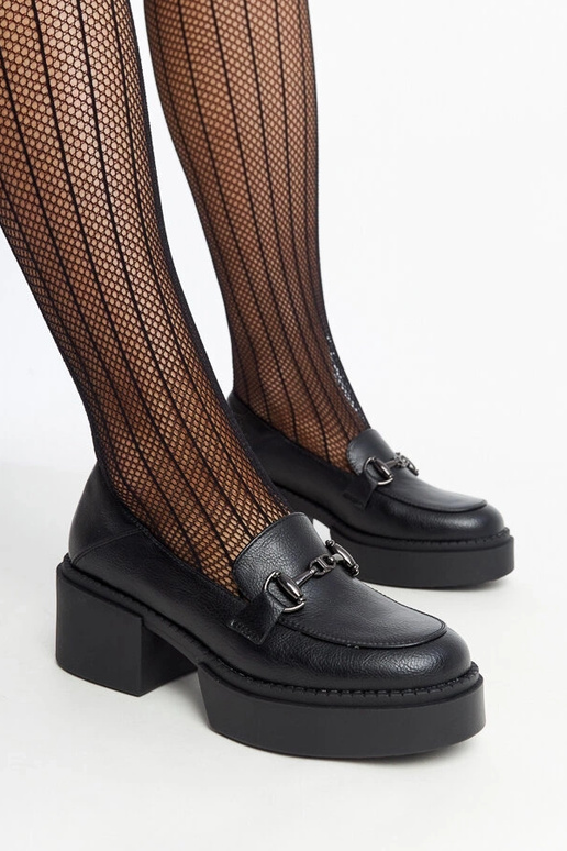 Melnas eko ādas augstpapēžu kurpes... Melnas eko ādas augstpapēžu kurpes...