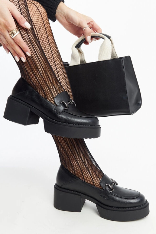 Melnas eko ādas augstpapēžu kurpes... Melnas eko ādas augstpapēžu kurpes...